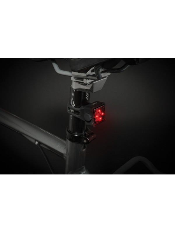 Luce AXA Niteline T4-R Kit anteriore e posteriore con cinturino in gomma e ricarica USB